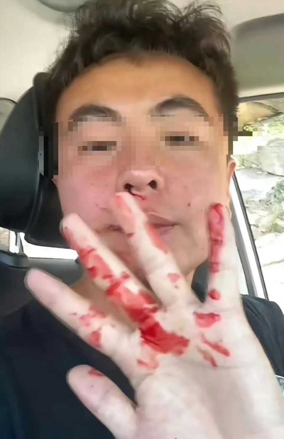 青岛打人“路虎女”身份确认,最新通报来了:是谁借给她的胆?