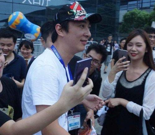 独家爆料!某明星涉嫌偷税漏税,税务部门已介入调查