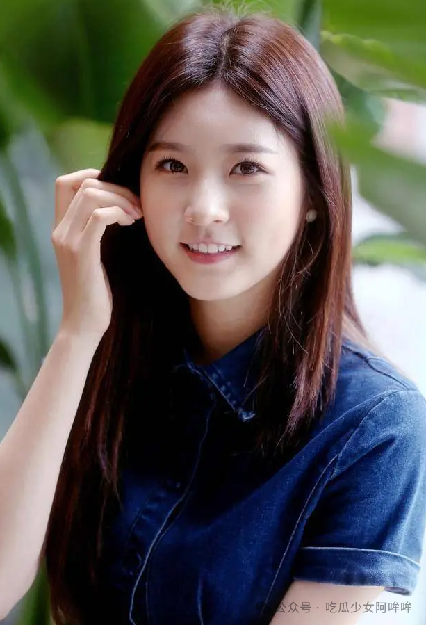 韩国童星15岁和大自己12岁顶流男星交往6年,直到25岁去世后,媒体曝光男星存在恋童癖?