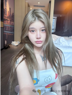 百万粉丝女网红塌房,私生活让人颠覆三观!被曝违f乱纪,逮捕其时还笑的出来!目前账号已被禁言!