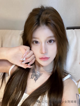 百万粉丝女网红塌房,私生活让人颠覆三观!被曝违f乱纪,逮捕其时还笑的出来!目前账号已被禁言!